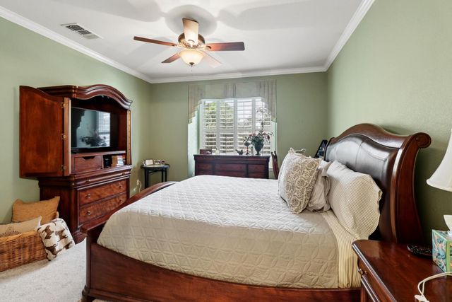 7560 Chatsworth Cir, Elk Grove, CA 95757