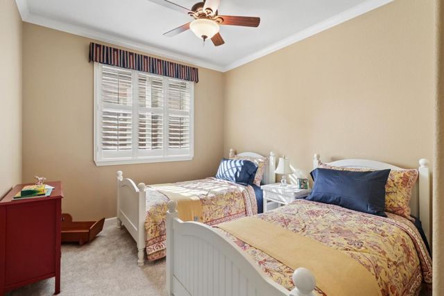 7560 Chatsworth Cir, Elk Grove, CA 95757