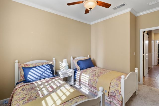 7560 Chatsworth Cir, Elk Grove, CA 95757