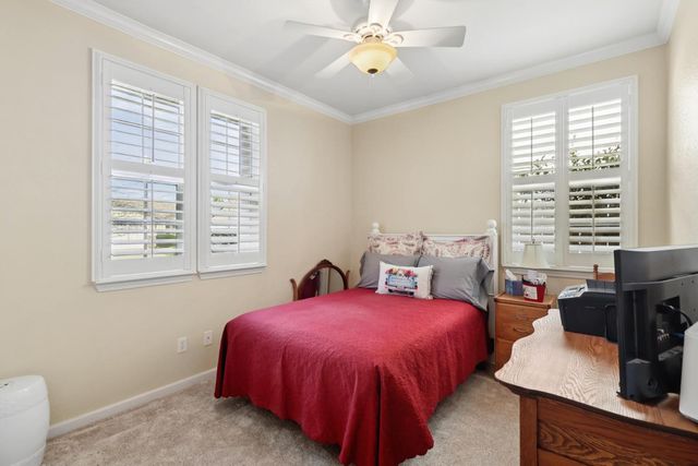 7560 Chatsworth Cir, Elk Grove, CA 95757