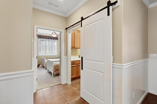 7560 Chatsworth Cir, Elk Grove, CA 95757