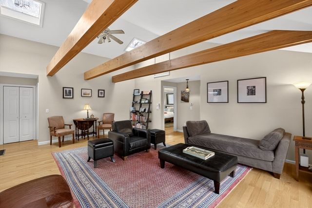 17,17A,17B Cranberry Ln 17,17A,17B, Falmouth, MA 02536