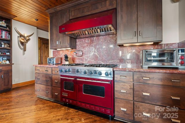 2910 Eagles Nest Trail, Banner Elk, NC 28604