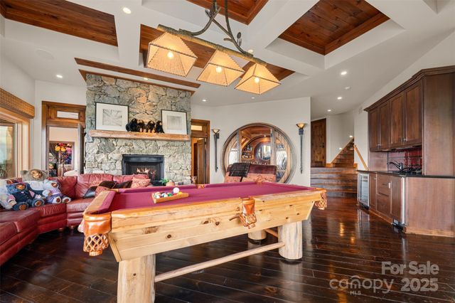 2910 Eagles Nest Trail, Banner Elk, NC 28604