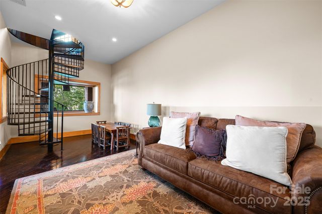 2910 Eagles Nest Trail, Banner Elk, NC 28604