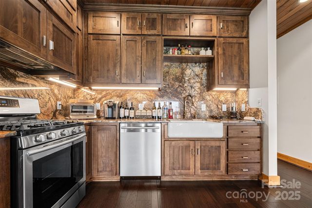 2910 Eagles Nest Trail, Banner Elk, NC 28604
