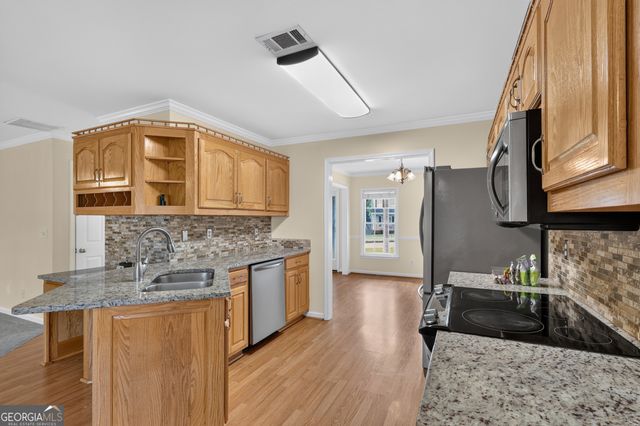 2232 Woodbriar Drive, Buford, GA 30518