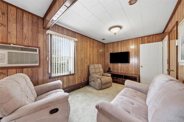 1733 Meadow Court, East Meadow, NY 11554