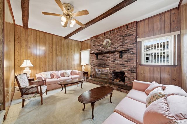 1733 Meadow Court, East Meadow, NY 11554