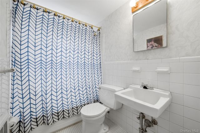 1733 Meadow Court, East Meadow, NY 11554