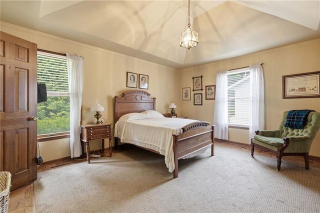 3812 W 79th Terrace, Prairie Village, KS 66208