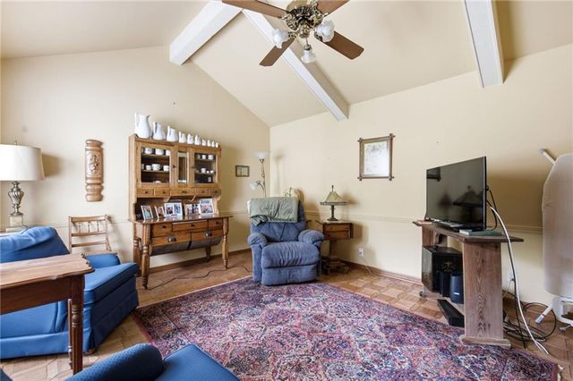 3812 W 79th Terrace, Prairie Village, KS 66208