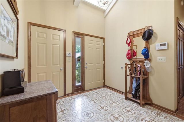 3812 W 79th Terrace, Prairie Village, KS 66208