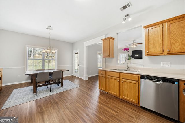 134 Lexington Parke Drive, Woodstock, GA 30189