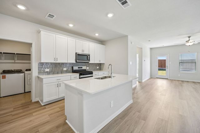 1207 Bridgewalk Drive, Princeton, TX 75071