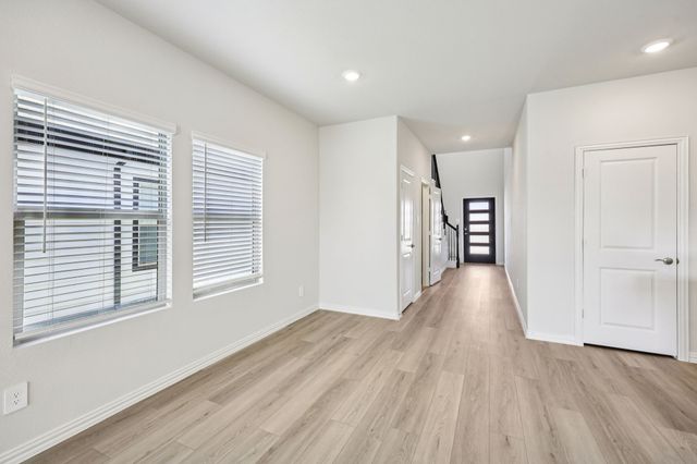 1207 Bridgewalk Drive, Princeton, TX 75071