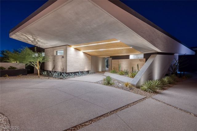 705 Dragon Peak Drive, Henderson, NV 89012