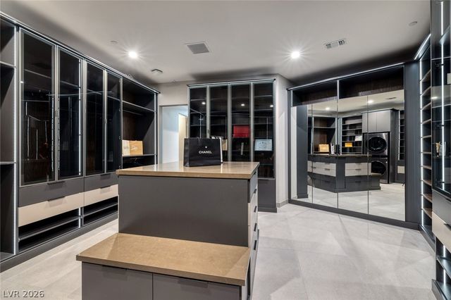 705 Dragon Peak Drive, Henderson, NV 89012