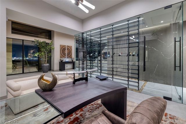 705 Dragon Peak Drive, Henderson, NV 89012