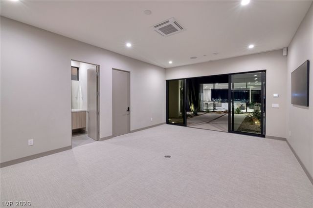 705 Dragon Peak Drive, Henderson, NV 89012