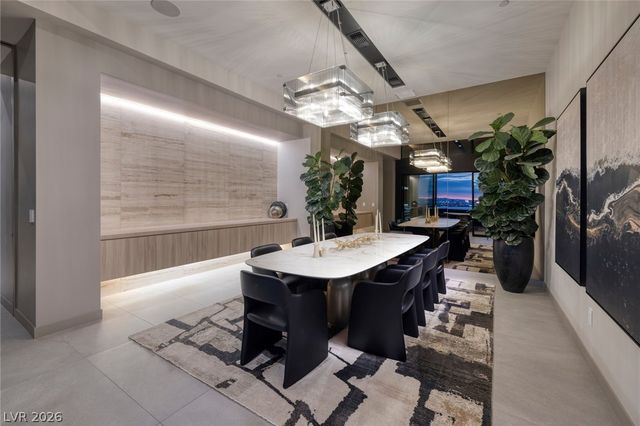 705 Dragon Peak Drive, Henderson, NV 89012