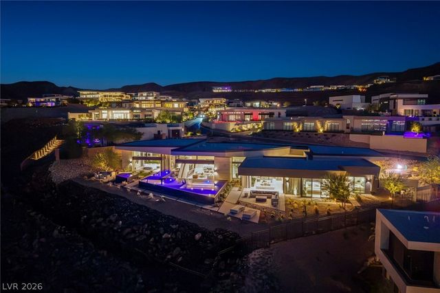 705 Dragon Peak Drive, Henderson, NV 89012