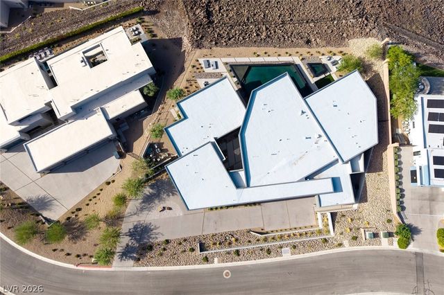 705 Dragon Peak Drive, Henderson, NV 89012