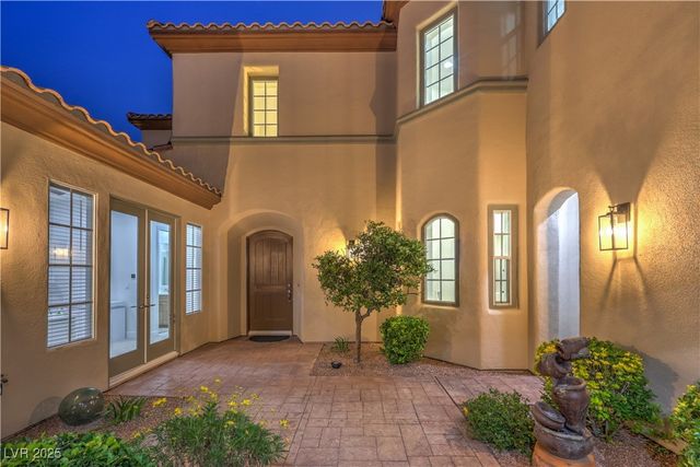 2571 Red Springs Drive, Las Vegas, NV 89135