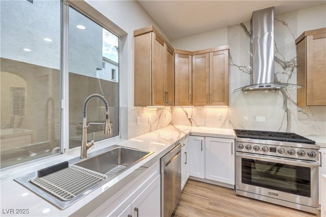 2571 Red Springs Drive, Las Vegas, NV 89135