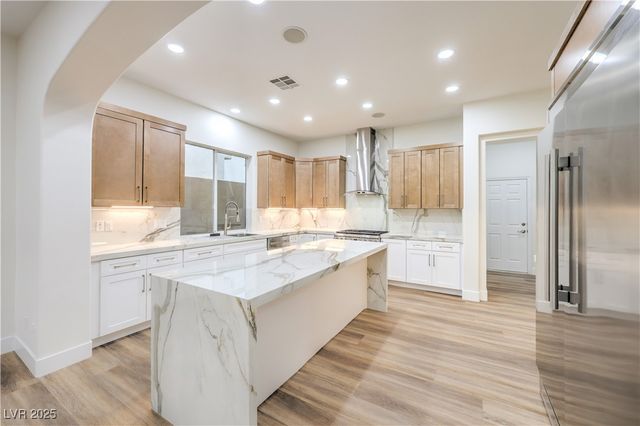 2571 Red Springs Drive, Las Vegas, NV 89135