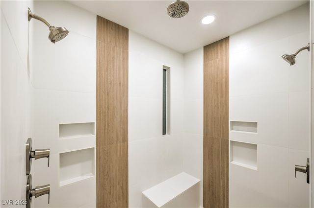 2571 Red Springs Drive, Las Vegas, NV 89135