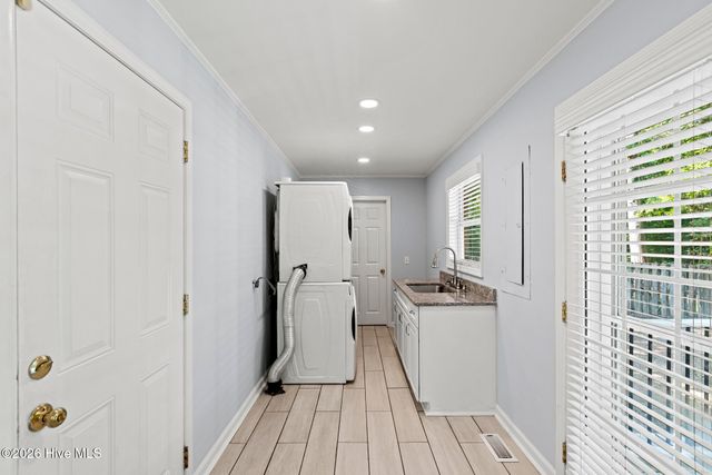 118 S Belvedere Drive, Hampstead, NC 28443