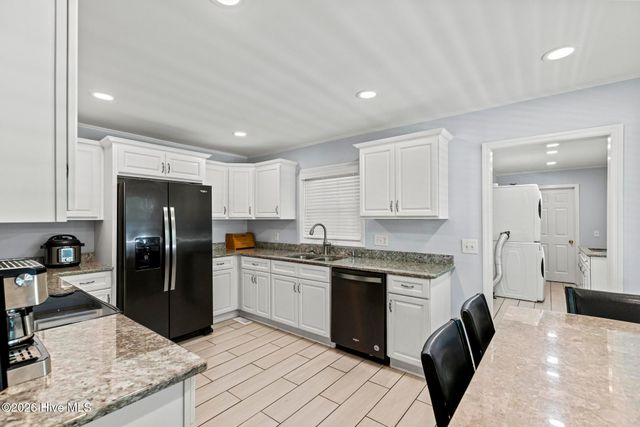 118 S Belvedere Drive, Hampstead, NC 28443