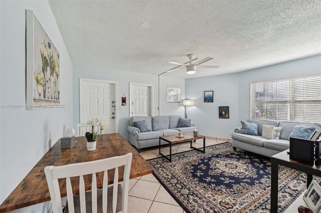 90 NE 19th Ave 1, Deerfield Beach, FL 33441