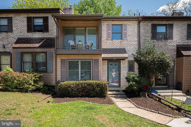 239 BISHOP DR, Aston, PA 19014