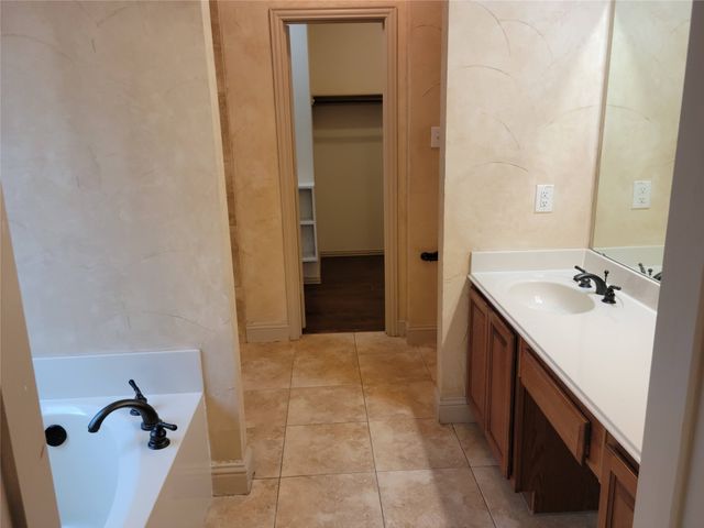 8201 Olympia Drive, Mckinney, TX 75072