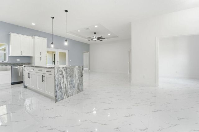 2392 SW Madden Ave Avenue, Palm Bay, FL 32908