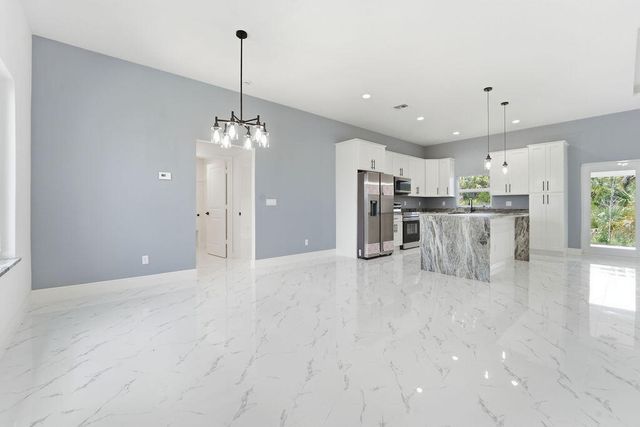 2392 SW Madden Ave Avenue, Palm Bay, FL 32908