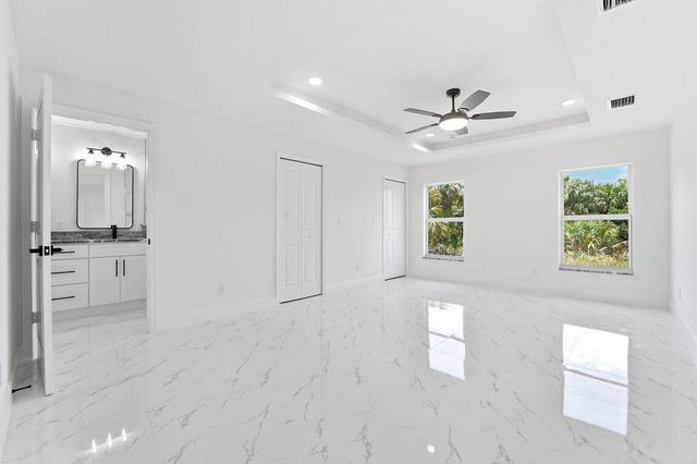 2392 SW Madden Ave Avenue, Palm Bay, FL 32908