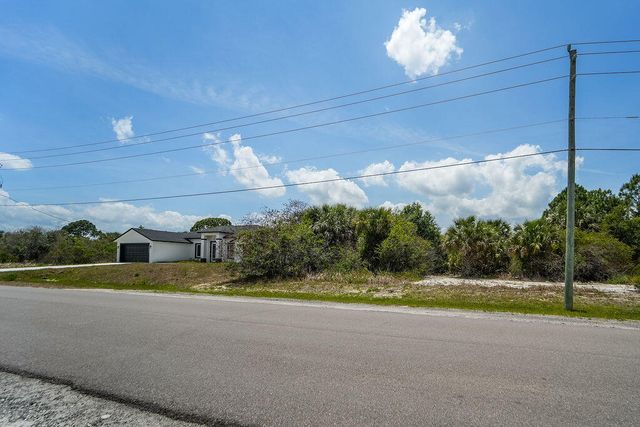 2392 SW Madden Ave Avenue, Palm Bay, FL 32908