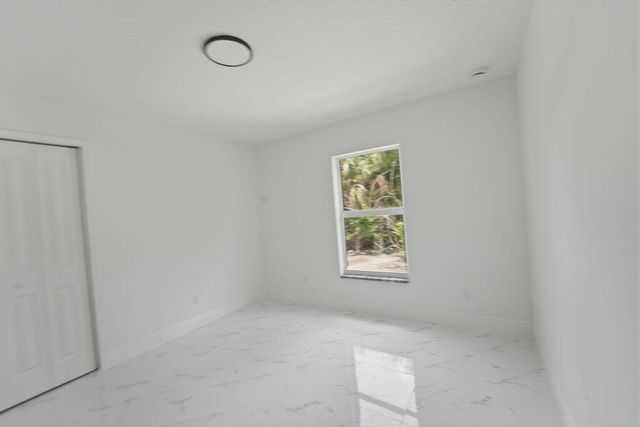 2392 SW Madden Ave Avenue, Palm Bay, FL 32908