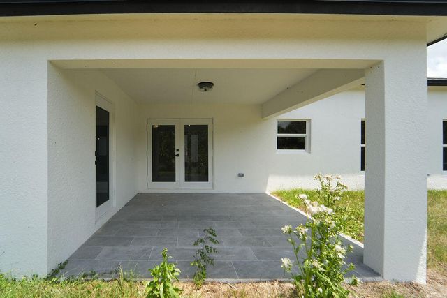 2392 SW Madden Ave Avenue, Palm Bay, FL 32908