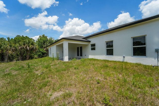 2392 SW Madden Ave Avenue, Palm Bay, FL 32908