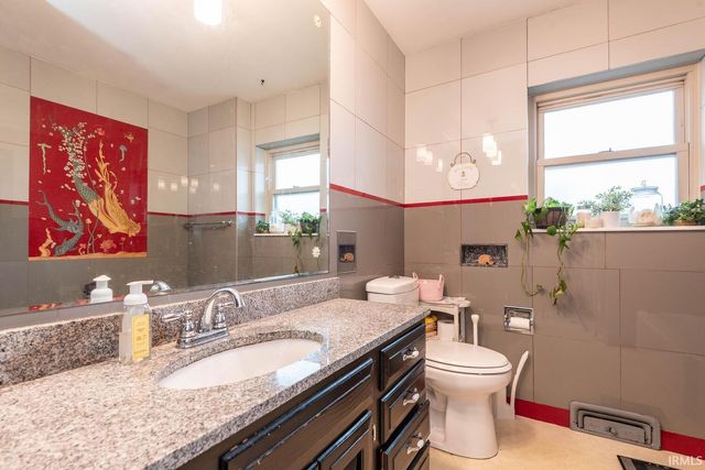 120 E Dixie Street, Bloomington, IN 47401