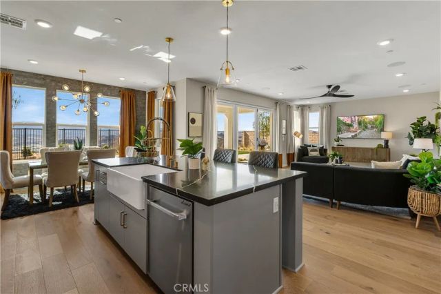 28504 Wildflower Terrace, Castaic, CA 91384