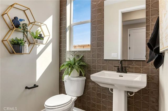 28504 Wildflower Terrace, Castaic, CA 91384