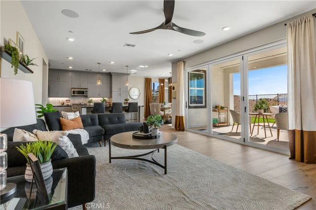 28504 Wildflower Terrace, Castaic, CA 91384