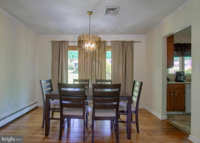 4209 VALLEY RD, Harrisburg, PA 17112