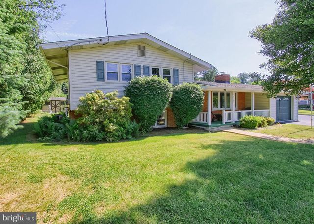 4209 VALLEY RD, Harrisburg, PA 17112
