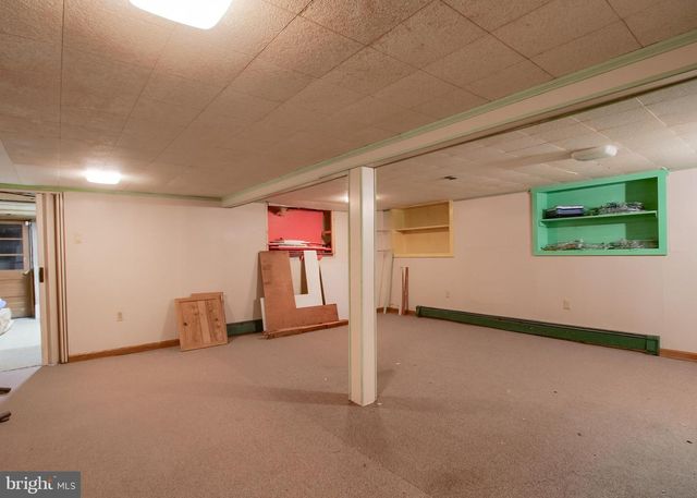 4209 VALLEY RD, Harrisburg, PA 17112